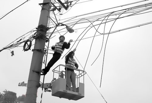 通訊架空線纜整治現(xiàn)